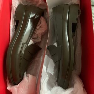 Brand new green hunter rain shoes size 6
